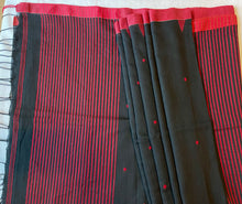 Load image into Gallery viewer, Bengal cotton handloom saree - Black &amp; Red
