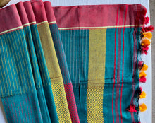 Load image into Gallery viewer, Bengal cotton handloom saree - Green &amp; Red
