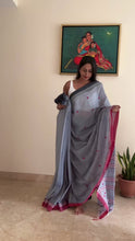 Load and play video in Gallery viewer, Bengal cotton handloom saree - Grey &amp; Red
