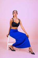 Load image into Gallery viewer, Blue Saree Sleek
